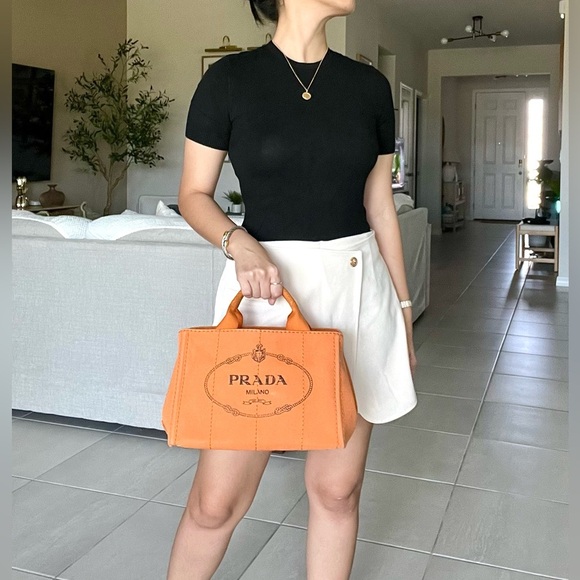 🍓PRADA Canapa Handbag - Picture 1 of 15